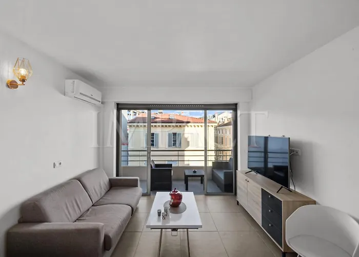 Croisette - 2035 For Rent *