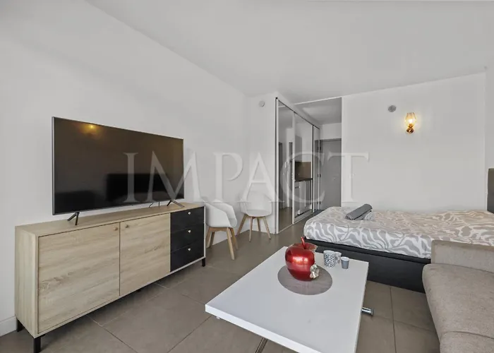 Croisette - 2035 For Rent 公寓 *