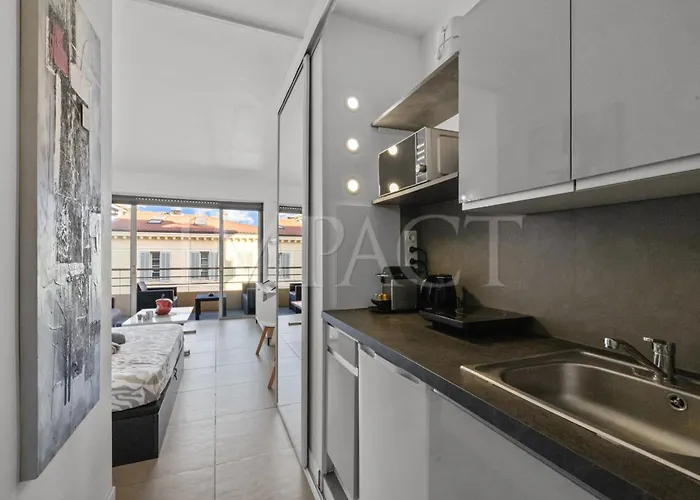 Croisette - 2035 For Rent