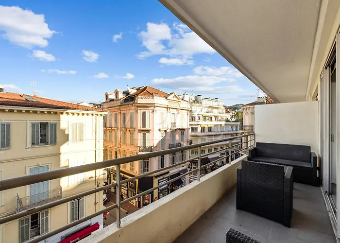 Appartement Croisette - 2035 à Louer Cannes